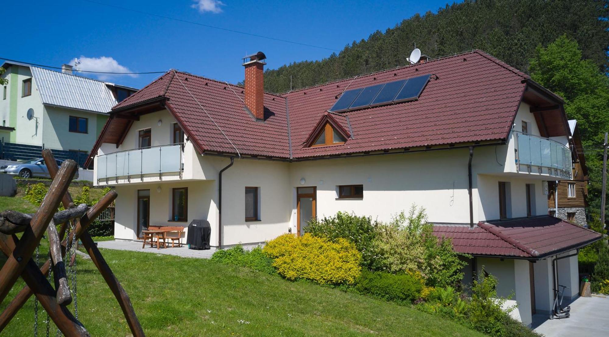 Penzion Emilia Ruzomberok Exterior photo